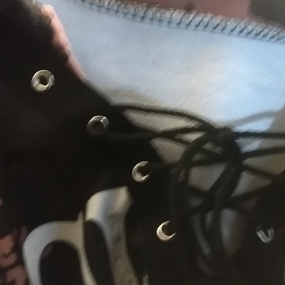 Guns N Roses lace up lined t. - Picture 4 of 5